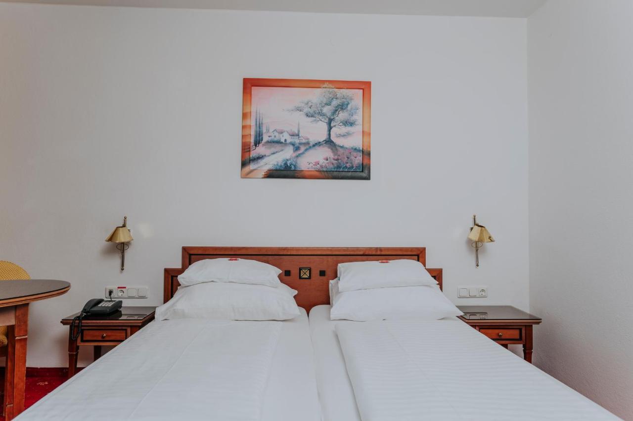 Prebl Hotel Friesacherhof מראה חיצוני תמונה